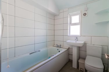 5 bed house, Mackintosh Place, Plasnewydd, Cardiff, CF244RQ - Image 13